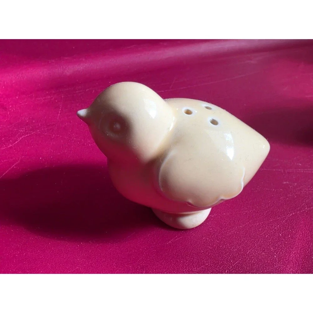 Vintage Hallmark Salt & Pepper Shakers Spring Baby Bunny Rabbit & Yellow Chick